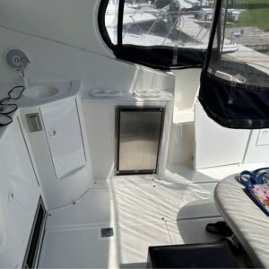 2000 Cruiser Yachts 3575 Express Cruiser - Image 5