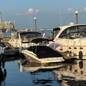 2011 Sea Ray 220 Sundeck