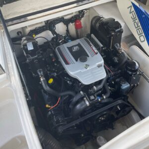 2011 Sea Ray 220 Sundeck - Image 9